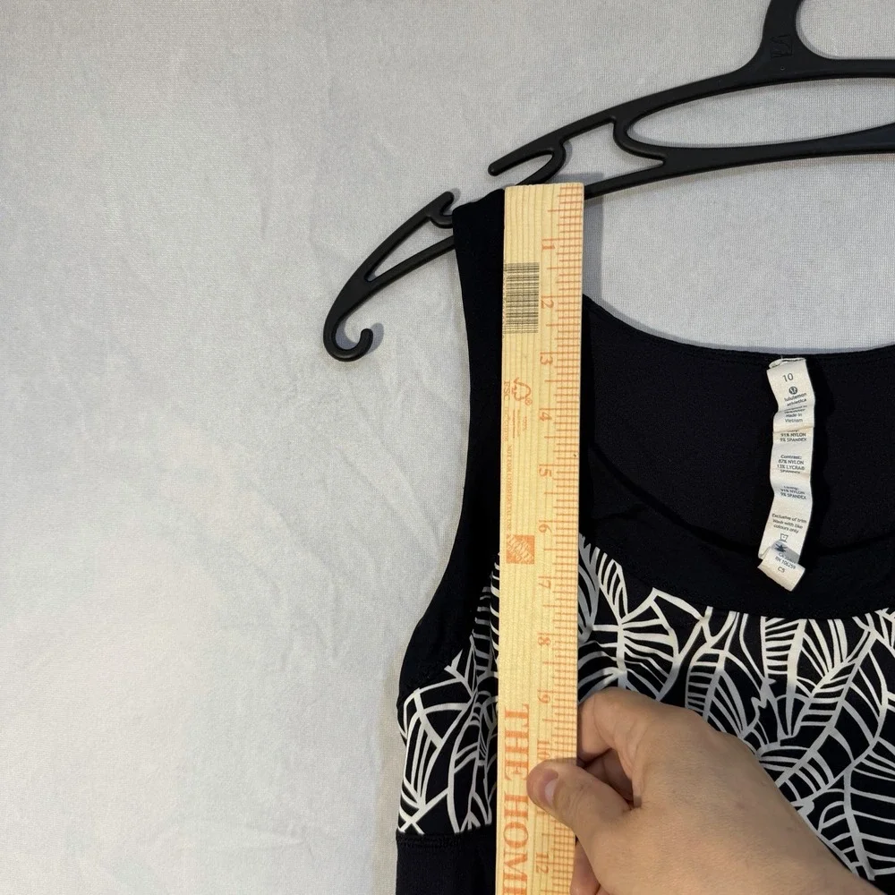 Lululemon Tank‎ Top Ta Ta Topper Pretty Palm Black Angel Size 10 Athletic Casual